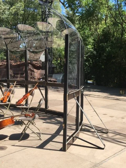 Structure aluminium anodisé — polycarbonate transparent