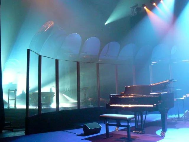 Concert en salle — arc complet déployé